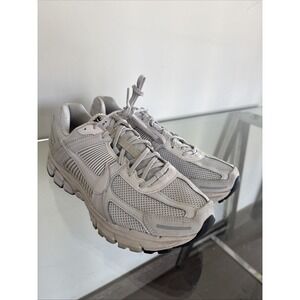 Nike Wmns Air Zoom Vomero 5 White Vast Grey  Casual Shoes FQ7079-100 Size 11